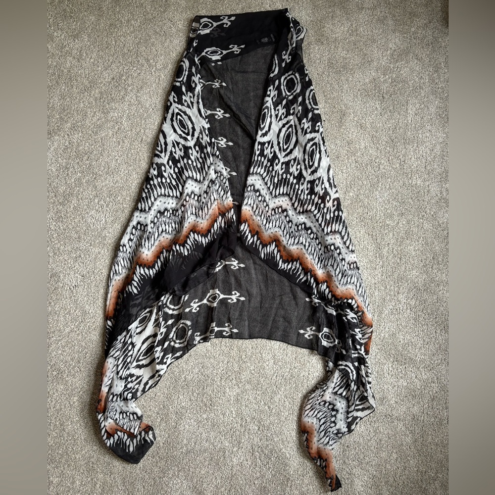 Patterned Shawl - Picture 2 of 7